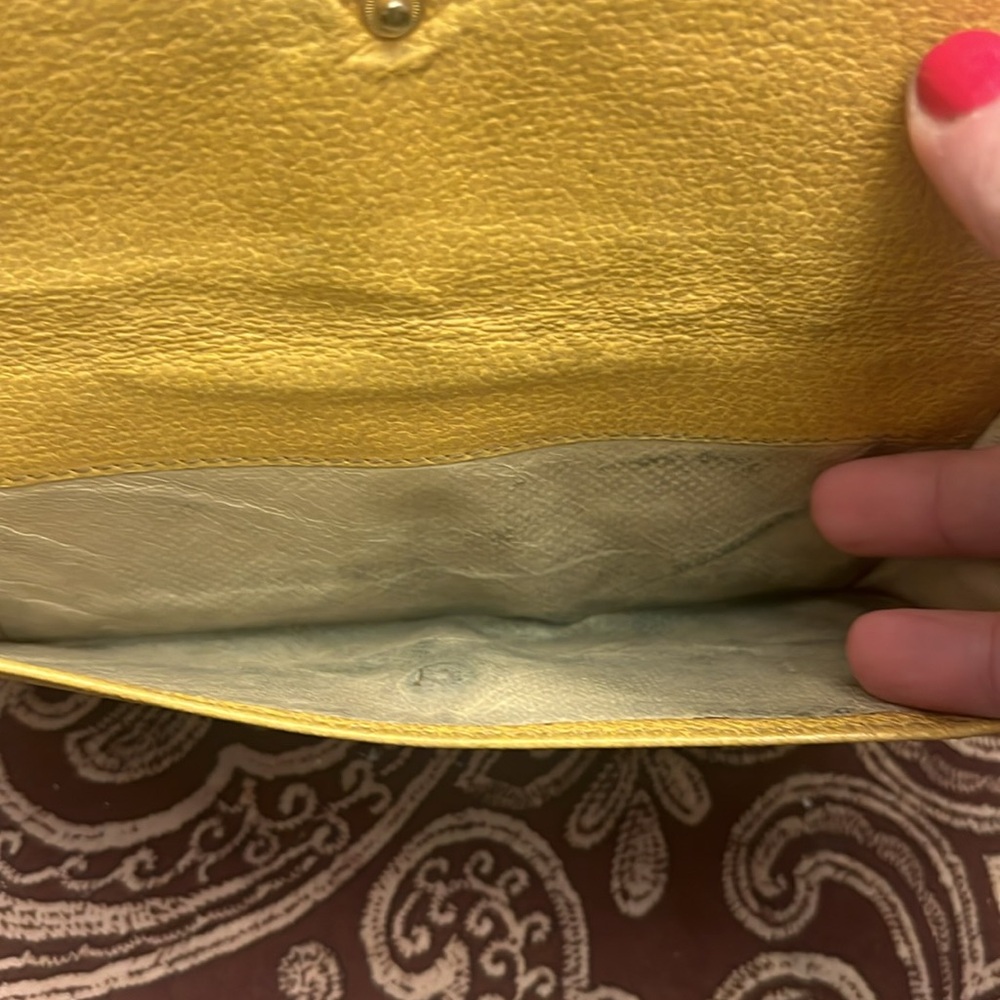 Authentic Gucci Wallet - Picture 4 of 8